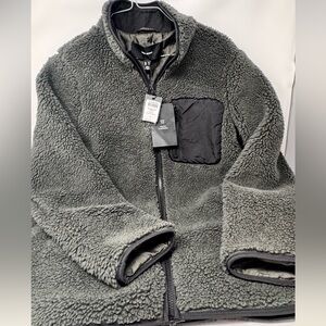 Vero Moda Gray Teddy Jacket with Black Accents for zip New with tags size medium